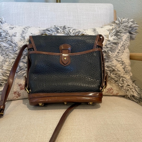 Vintage Dooney & Bourke Purse - Picture 2 of 7